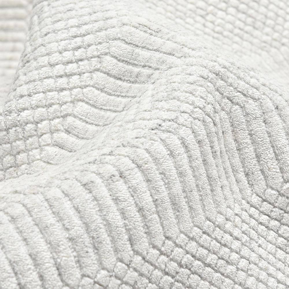 Handmade Ivory Wool and Viscose 9' x 12' Area Rug