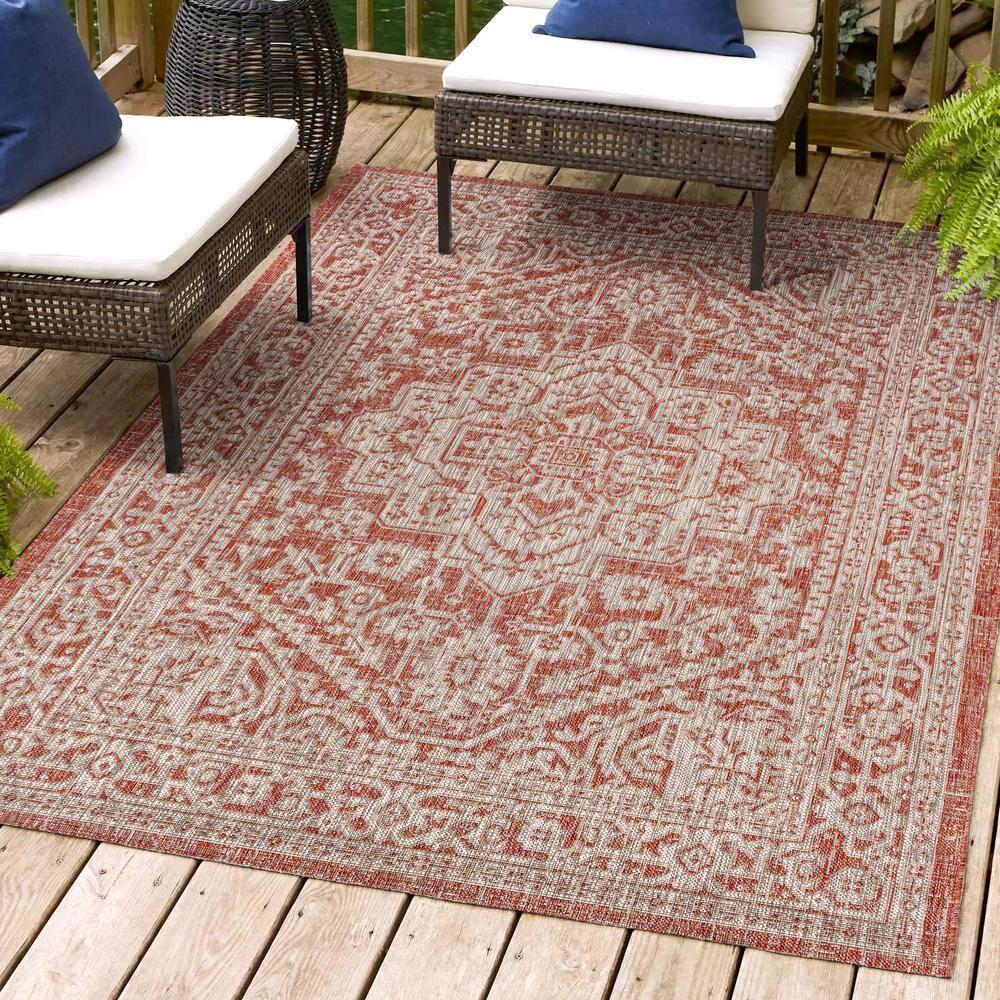 8'x10' Sinjuri Medallion Textured Weave Indoor/Outdoor Area Rug, Red/Taupe - JONATHAN Y