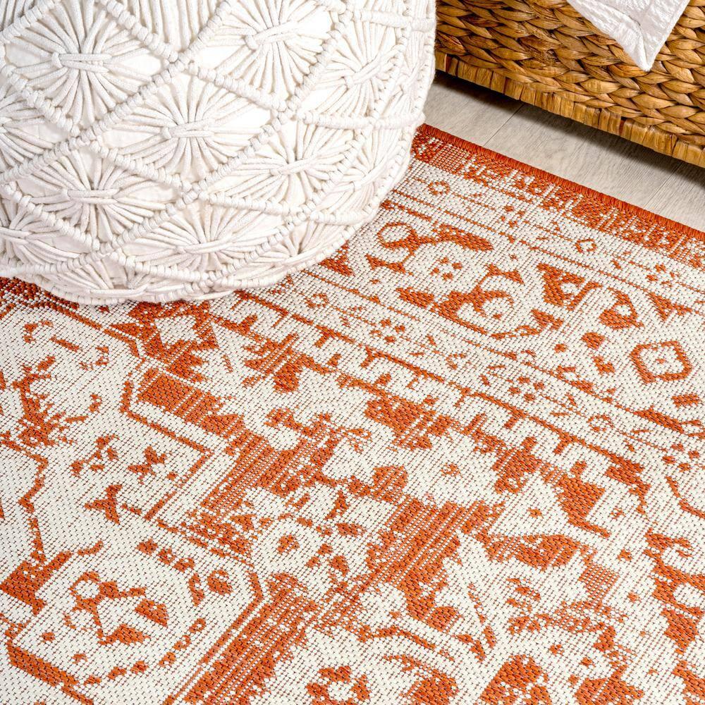 9' x 12' Sinjuri Medallion Textured Weave Indoor/Outdoor Area Rug, Orange/Cream - JONATHAN Y