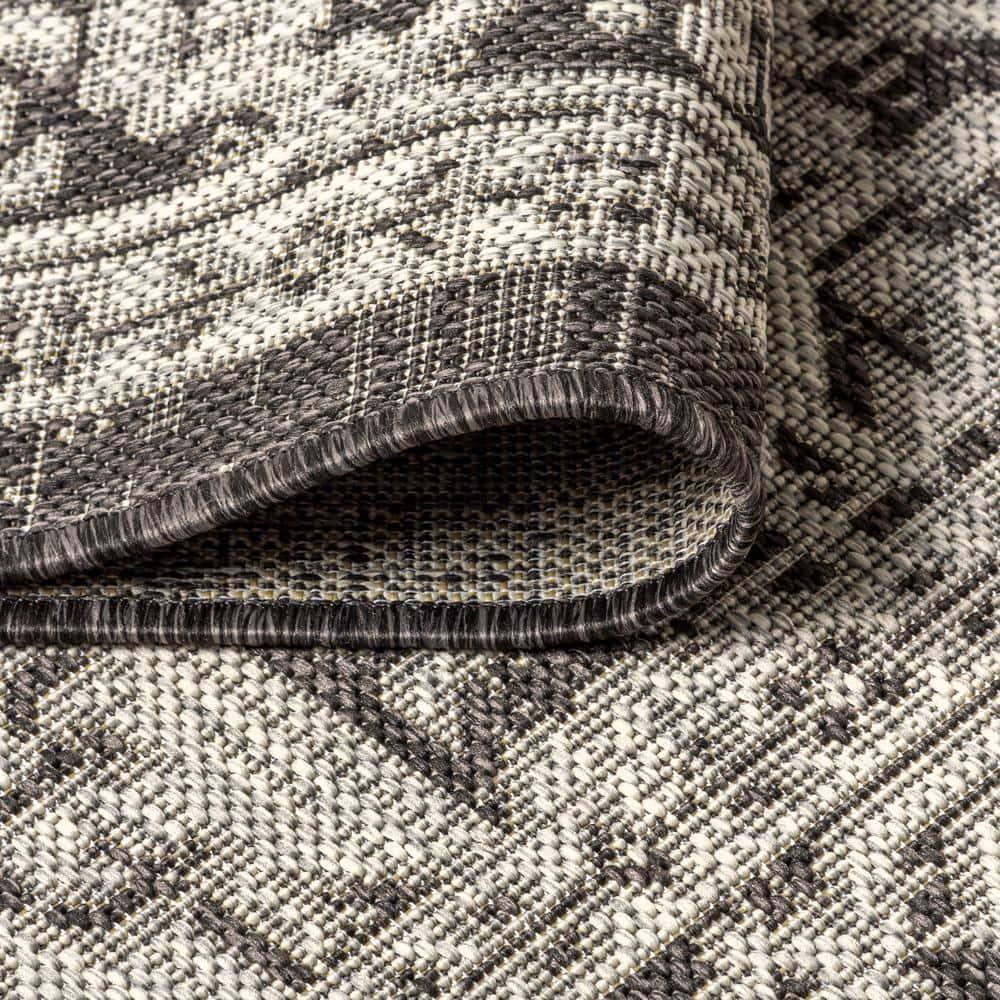5' Square Sinjuri Medallion Textured Weave Indoor/Outdoor Area Rug, Gray/Black - JONATHAN Y