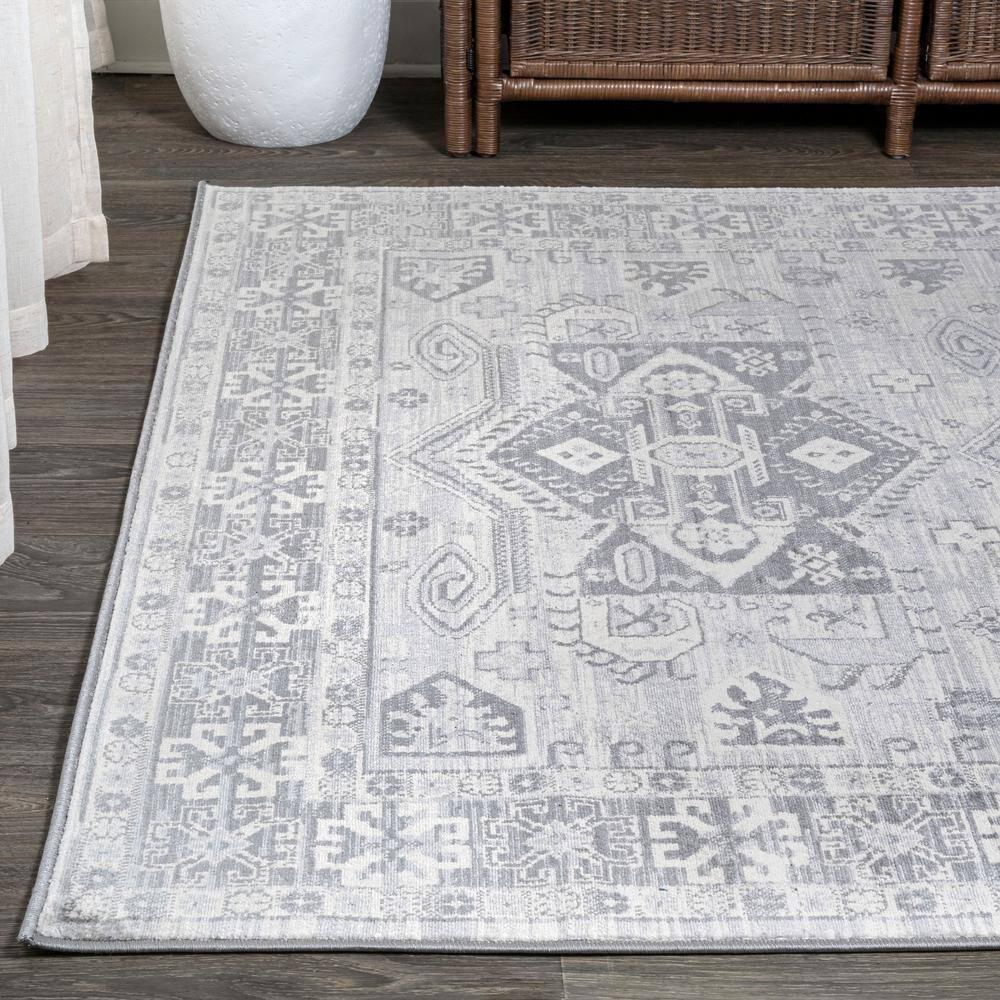 6' Square Modern Persian Vintage Medallion Area Rug, Light Gray - JONATHAN Y
