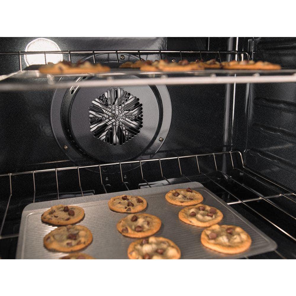 Whirlpool 30” 6.7 cu ft Double Oven Gas Range in Stainless Steel