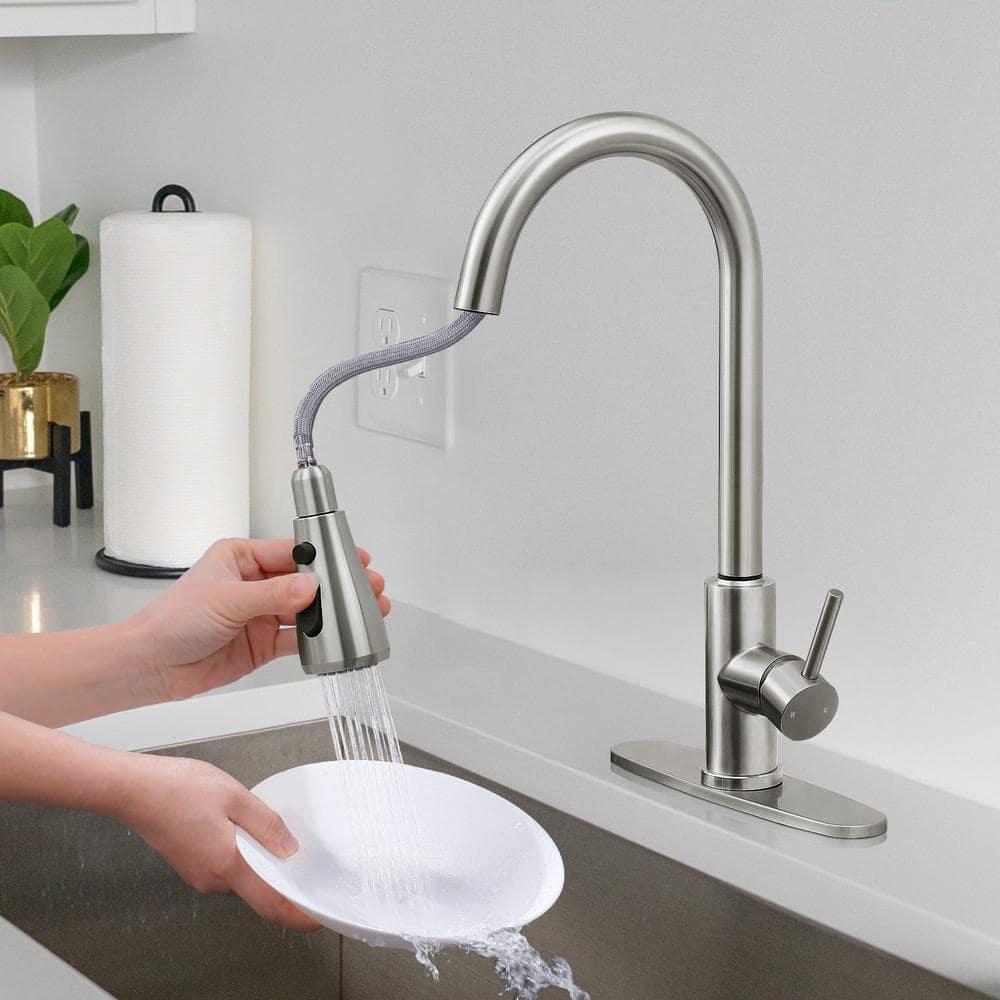 Single Handle Kitchen Faucet Pull Down Sprayer Kitchen Faucet with Deck Plate in Brushed Nickel