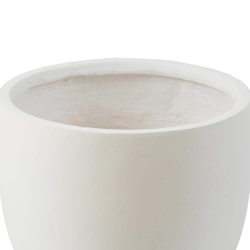 LuxenHome Round Tapered 9.2" H House Planter, Indoor/Outdoor White