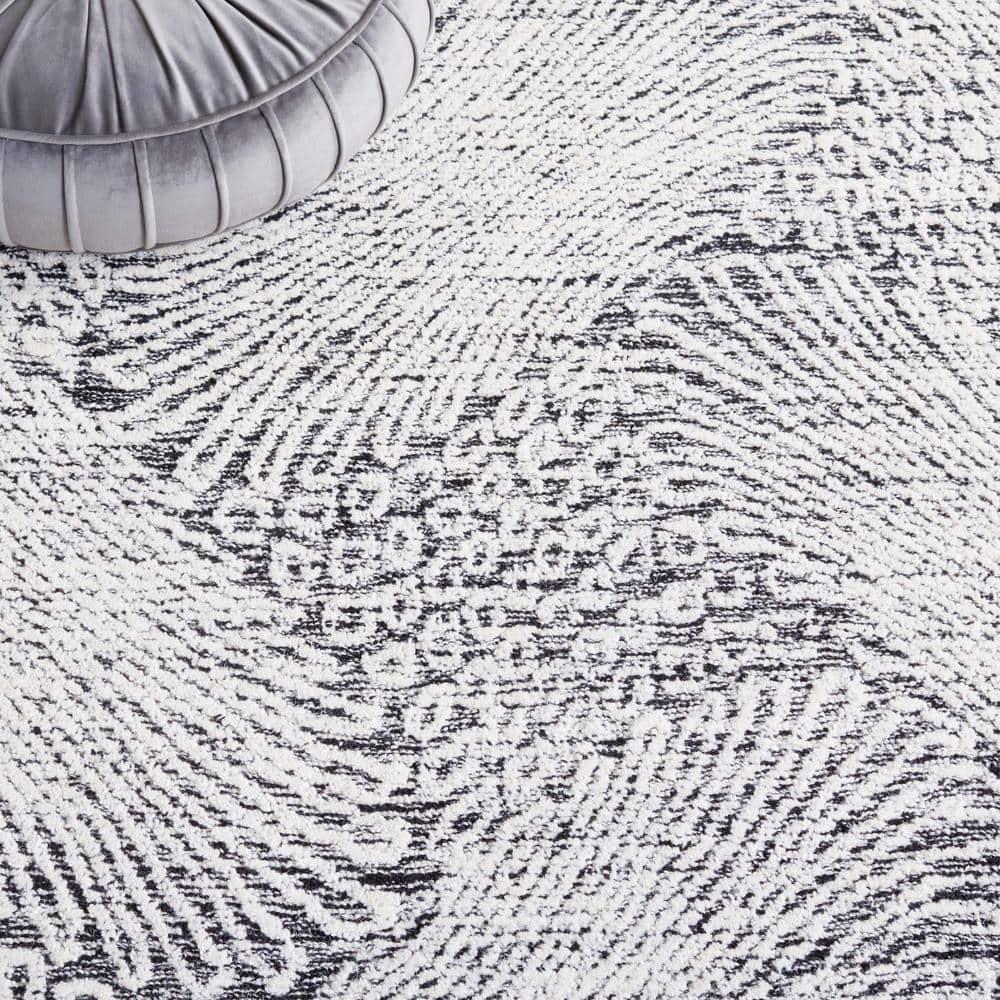 Ebony EBN105 Hand Tufted Indoor Area Rug - Black/Ivory - 4'x6' - Safavieh