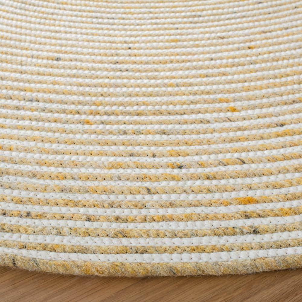 Braided BRD905 Hand Woven Area Rug - Gold/Ivory - 4' round - Safavieh.