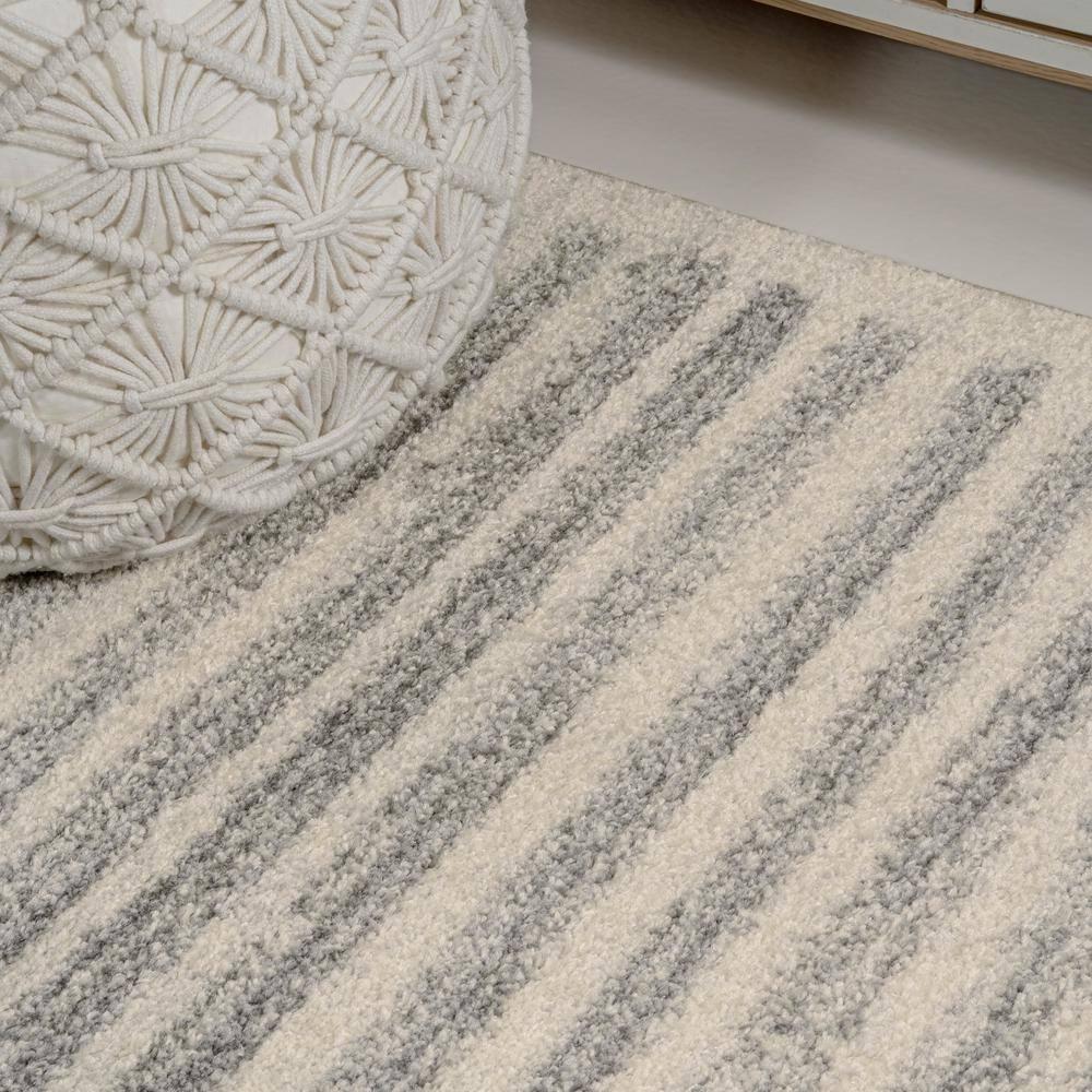 JONATHAN Y Khalil Modern Berber Stripe Cream/Gray 4 ft. x 6 ft. Area Rug