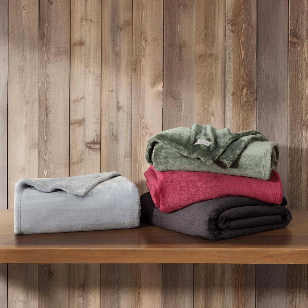 Eddie Bauer Eddie Bauer Ultra Lux Plush Solid Throw Blankets