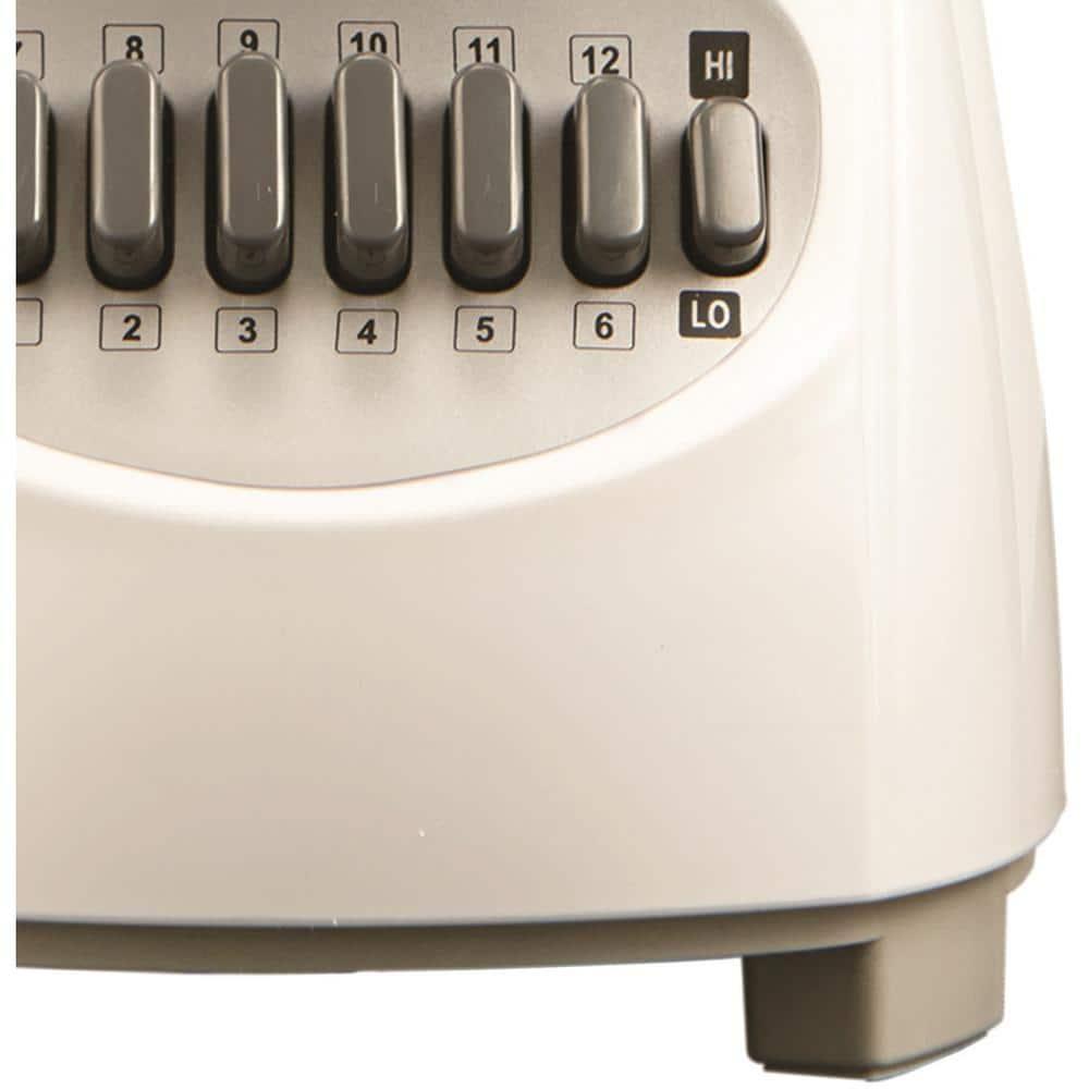 Brentwood 42-Ounce 12-Speed + Pulse Electric Blender with Glass Jar (White)