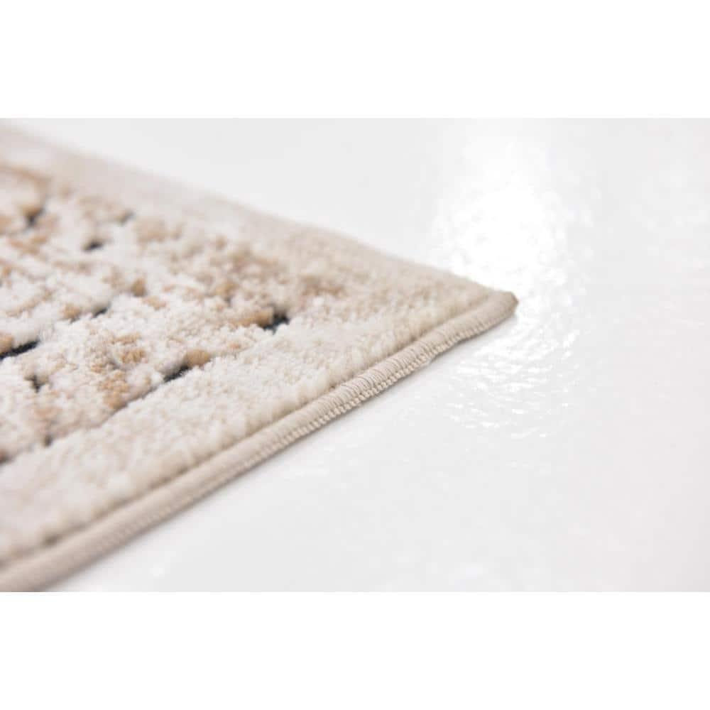 Unique Loom Chateau Collection Area Rug - Jefferson (7' 1" Square Beige/Light Brown)