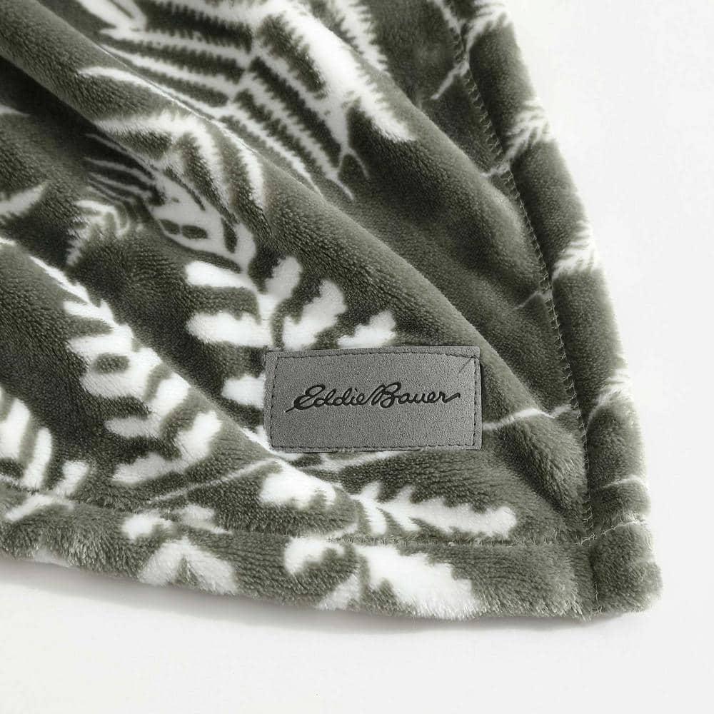 Eddie Bauer Eddie Bauer Printed Ultra Soft Plush Fleece Reversible Blanket