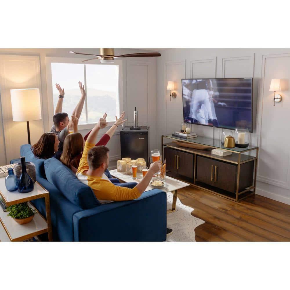 EdgeStar EdgeStar 4.9 Cubic Feet Single Tap Freestanding Kegerator with Adjustable Temperature