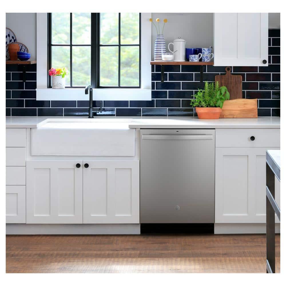 24" 50 dBA Built-In Digital Control Dishwasher