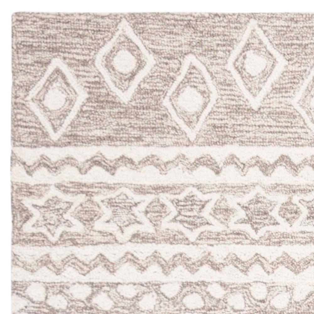 Micro-Loop MLP501 Hand Tufted Indoor Area Rug - Dark Grey/Ivory - 5'x5' - Safavieh
