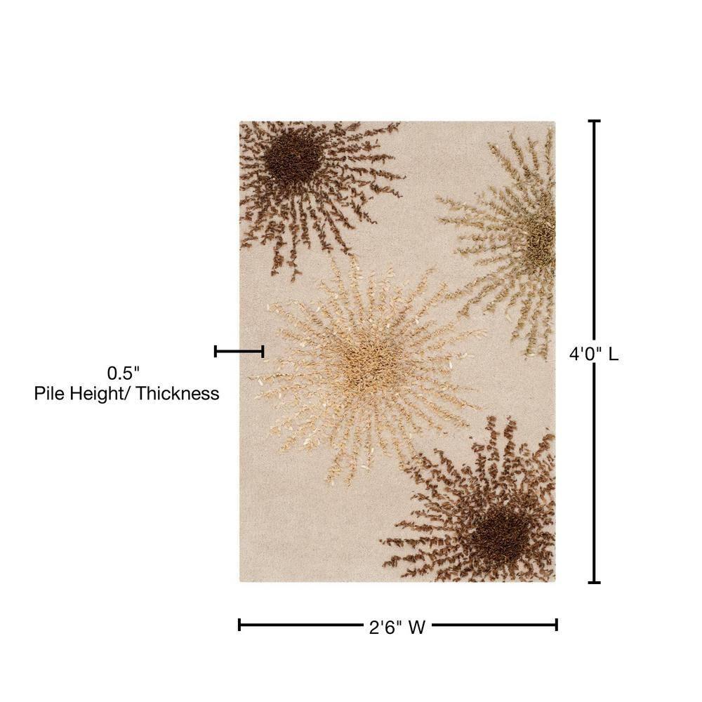 Soho SOH712 Hand Tufted Accent Rug - Beige - 2'6"x4' - Safavieh.