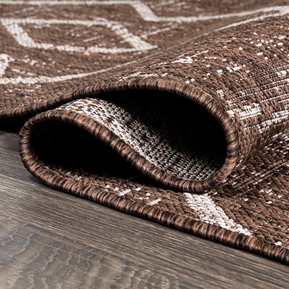 2'x10' Carwa Diamond Trellis Indoor/Outdoor Runner Rug, Brown/Beige - JONATHAN Y