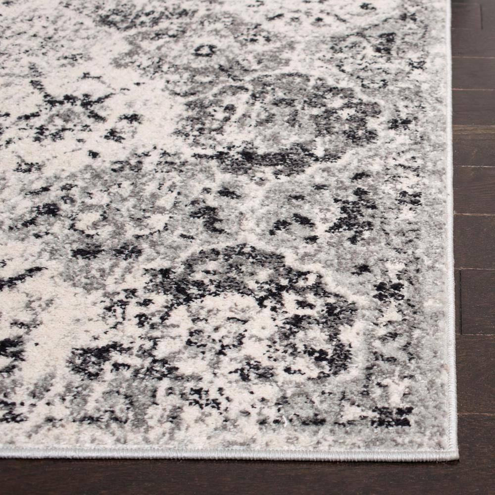 Madison MAD611 Power Loomed Indoor Area Rug - Silver/Grey - 6'7"x9'2" - Safavieh