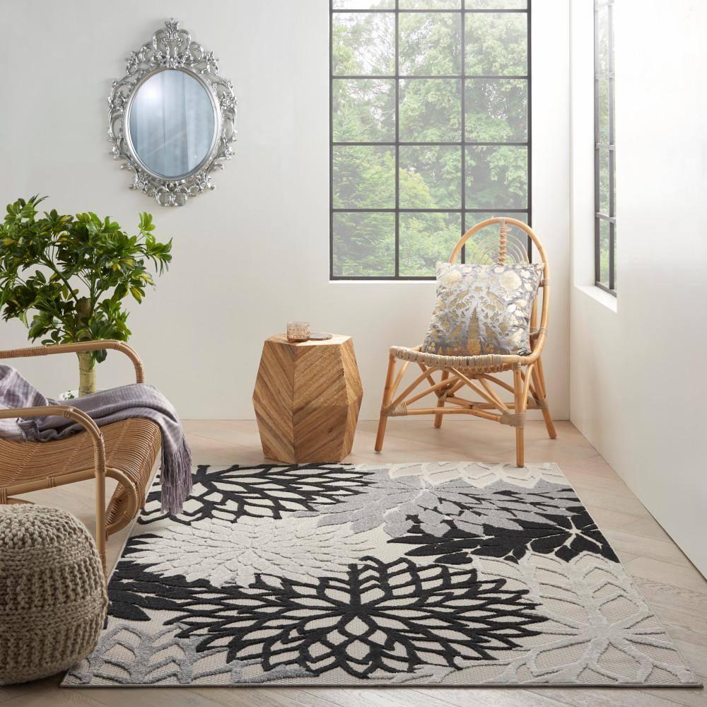 Nourison Aloha Floral Bloom Flatweave High-Low Indoor Outdoor Area Rug Black White 6' x 9'