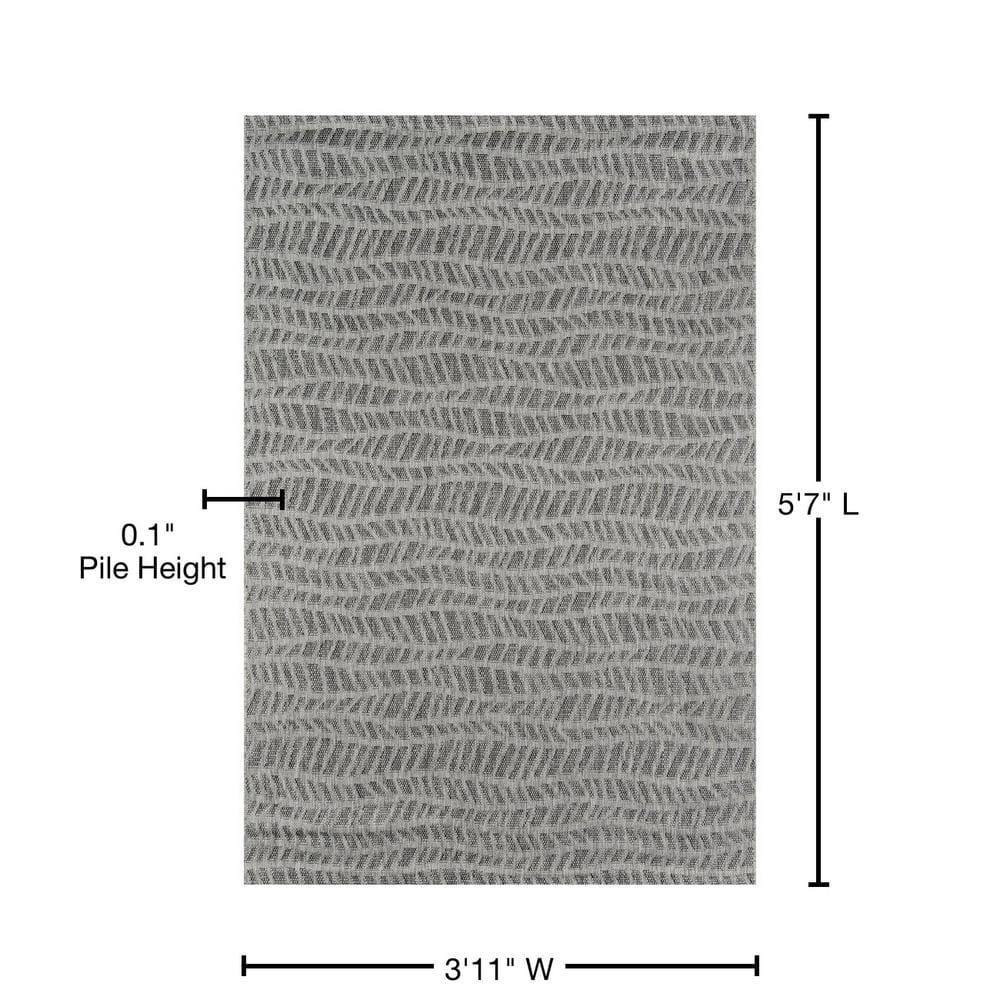 Novogratz by Momeni 3'11"x5'7" Villa Indoor/Outdoor Emilia Gray Area Rug: Modern Geometric, Quick Dry, All-Weather, Low Pile