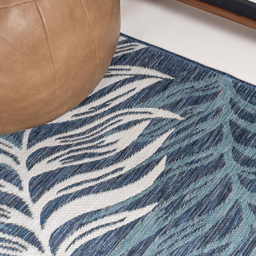 JONATHAN Y Calypso Coastal Casual Palm Frond Reversible Machine-Washable Cream/Navy 2 ft. x 8 ft. Indoor/Outdoor Runner Rug