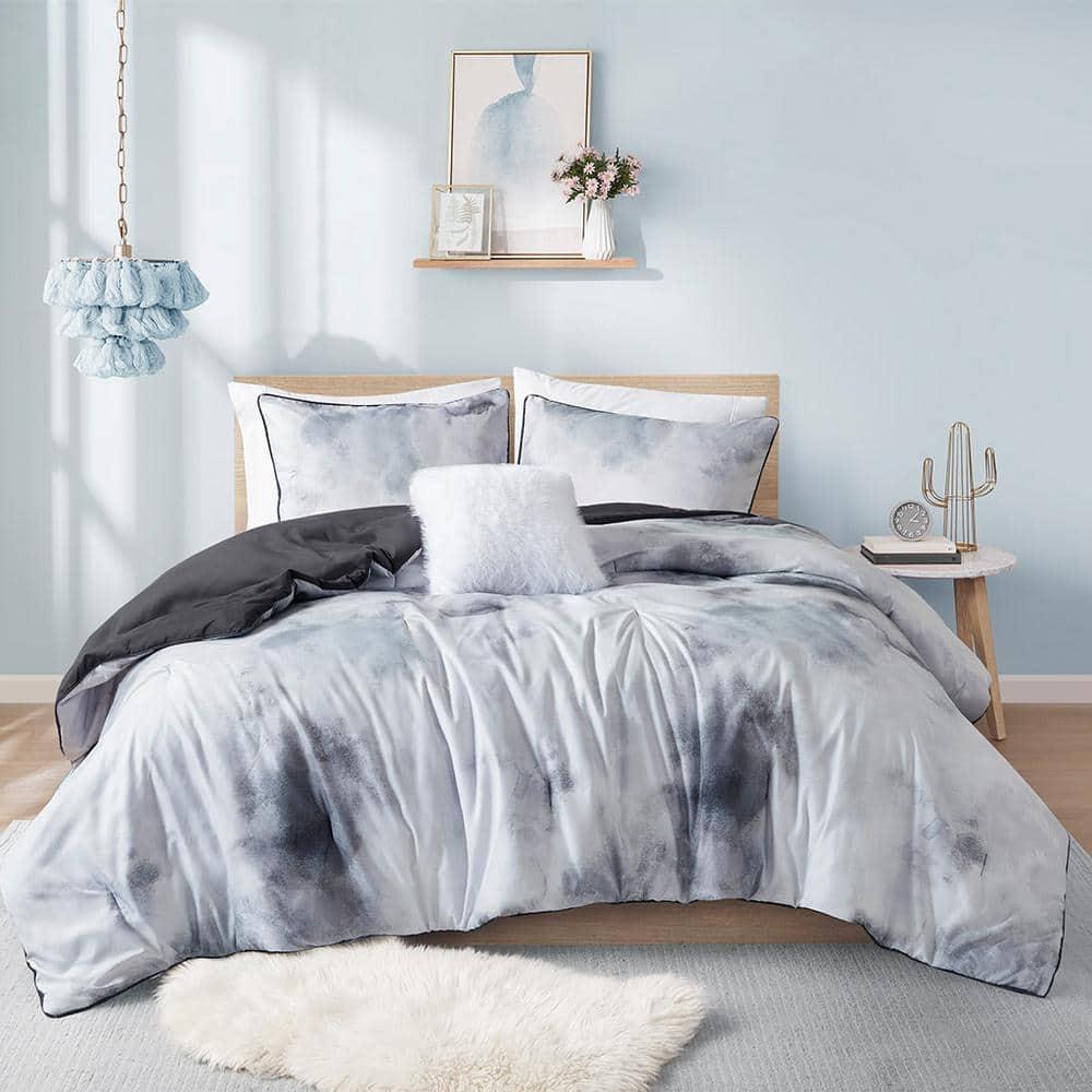 Cassiopeia Watercolor Tie Dye Printed Comforter Set with Throw Pillow