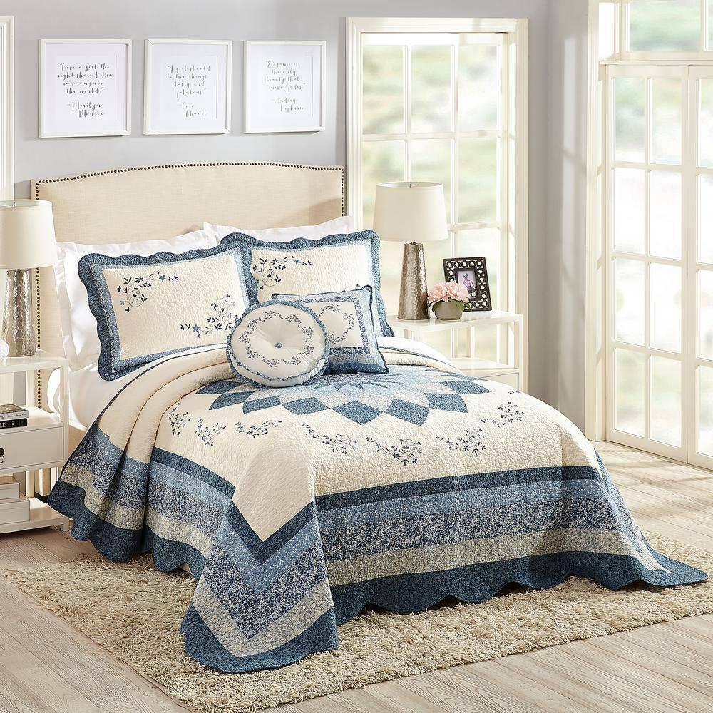 Modern Heirloom Queen Charlotte Bedspread Blue: Floral Pattern, Machine Washable, Plain Weave