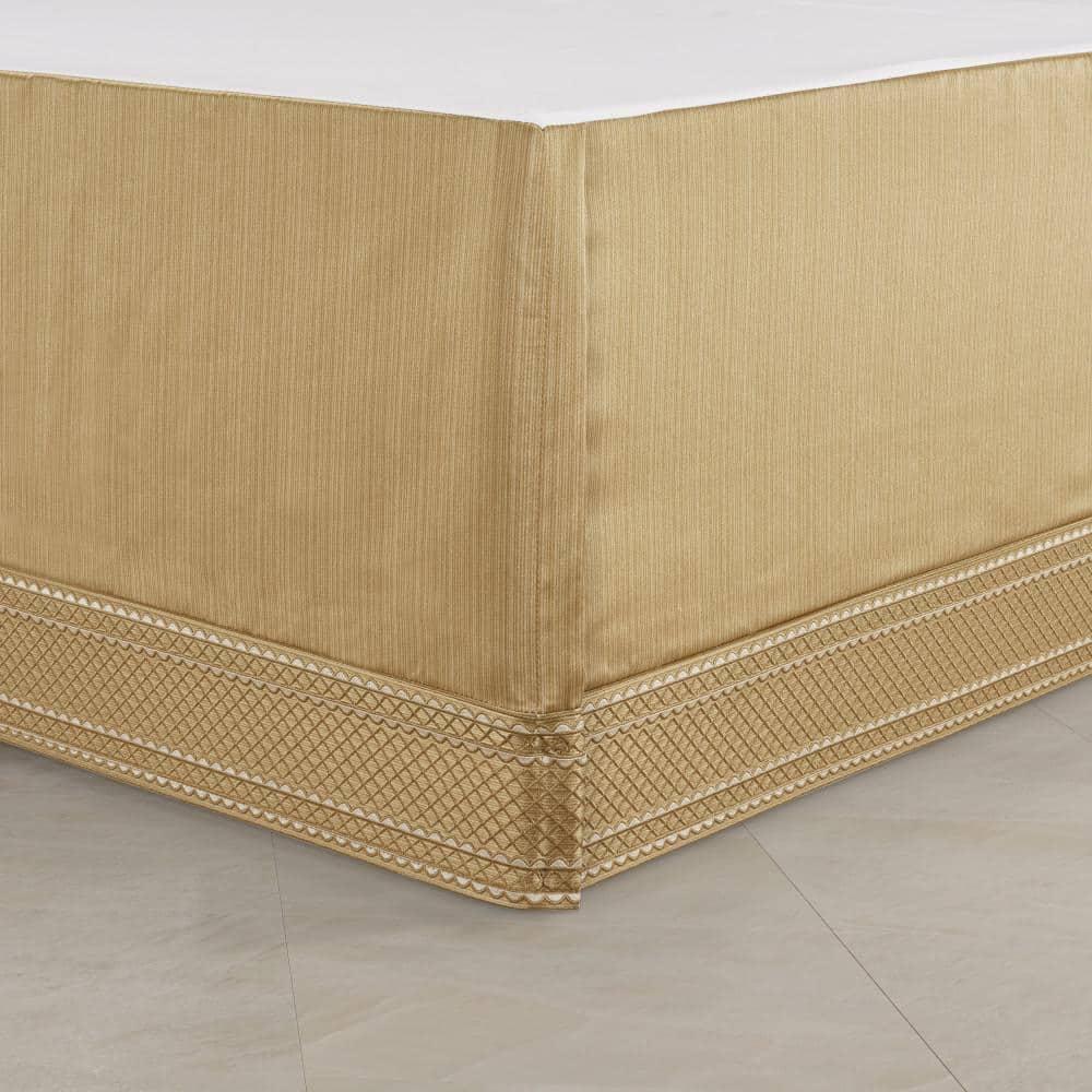 Augustina Comforter Set