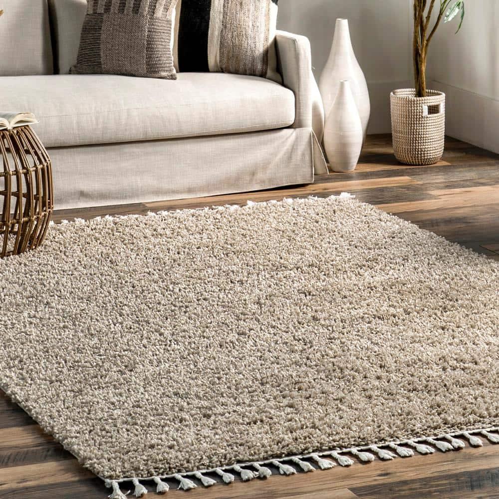 Nuloom Neva Solid 5x8 Shag Indoor Area Rug for Living Room Bedroom Dining Room Nursery, Beige/Ivory
