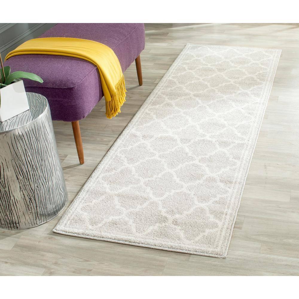 Amherst AMT422 Power Loomed Indoor Runner Rug - Light Grey/Beige - 2'3"x11' - Safavieh
