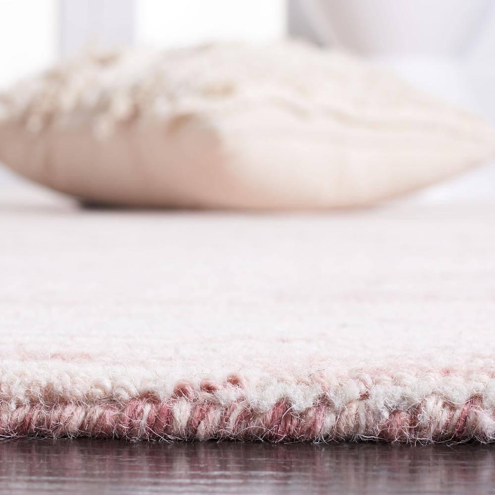 Metro MET995 Hand Tufted Indoor Area Rug - Pink/Ivory - 4'x6' - Safavieh