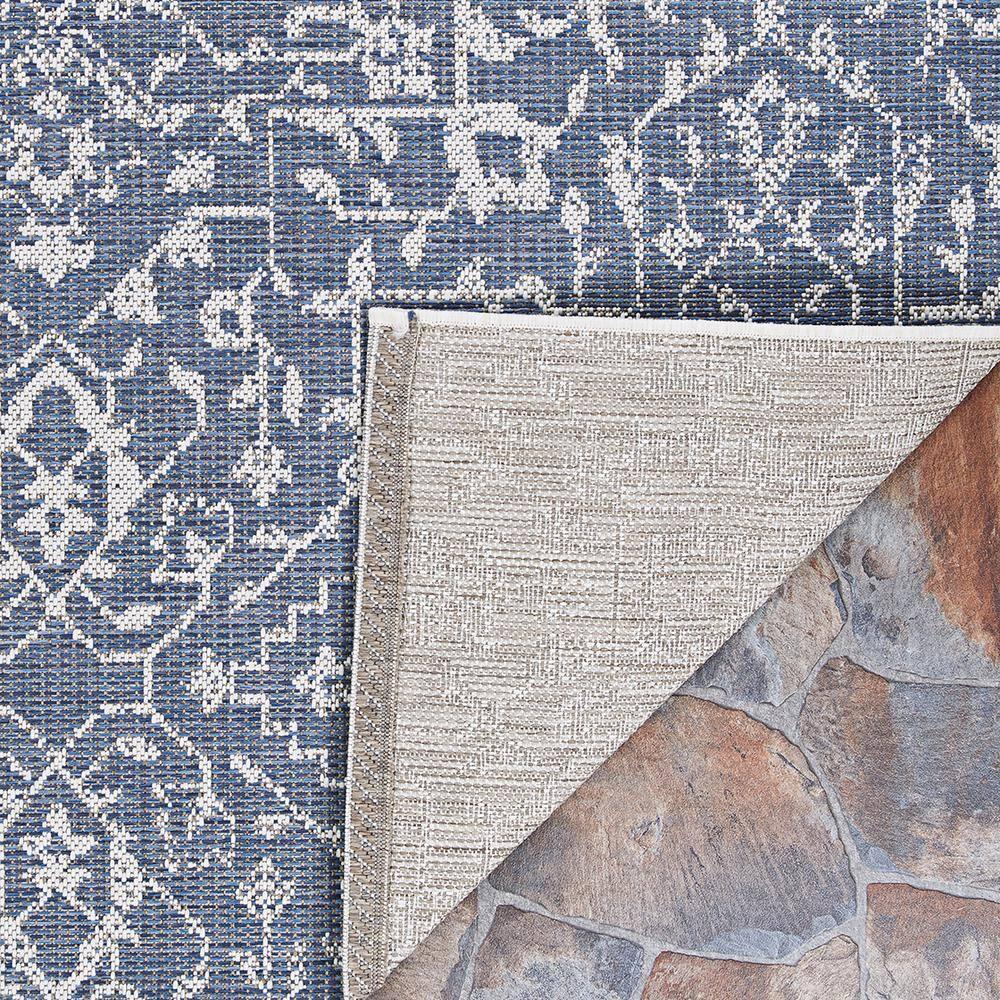 Couristan Monte Carlo Palmette Indoor/Outdoor Area Rug, 3'9" x 5'5", Navy-Ivory