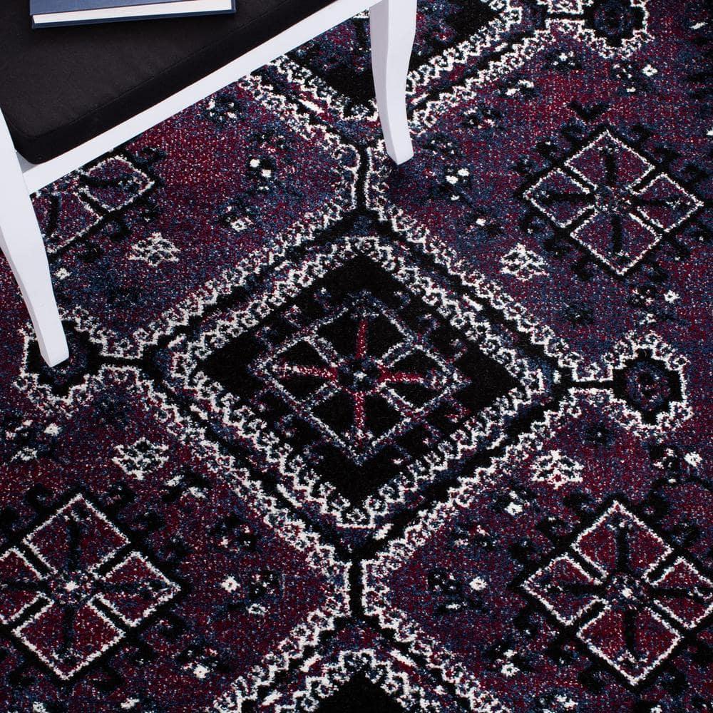 SAFAVIEH Vintage Hamadan Blathnaid Oriental Area Rug, Purple/Black, 5'3" x 7'6"