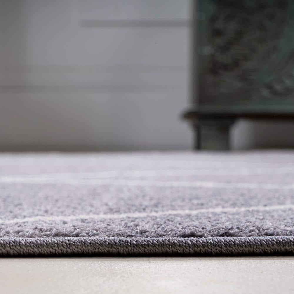 5'x8' Cole Minimalist Diamond Trellis Area Rug, Gray/White - JONATHAN Y