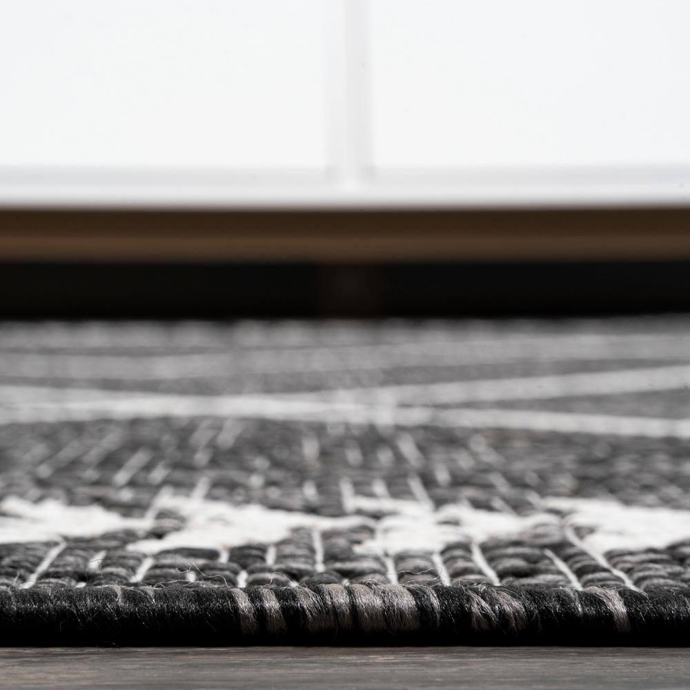 2'x10' Derya  Diamond Trellis Indoor/Outdoor Runner Rug, Black/Ivory - JONATHAN Y
