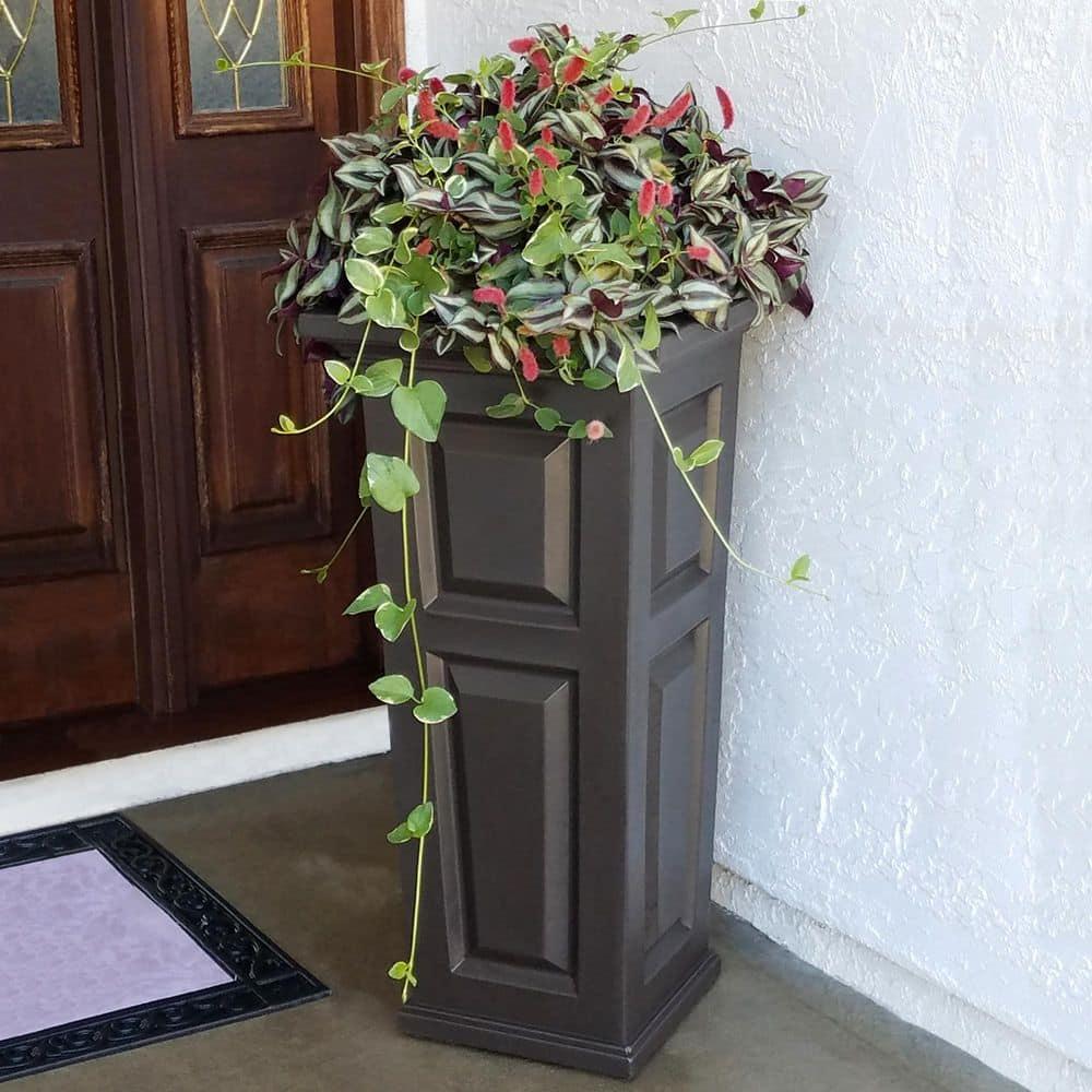 Mayne Inc. Nantucket Pot Planter