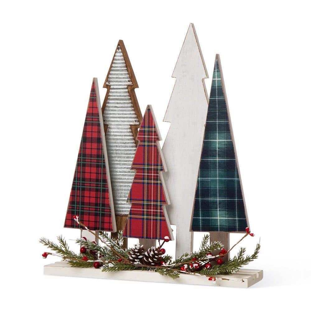 Rustic Farmhouse Wooden Christmas Tree Cluster with Berries and Pine Cones