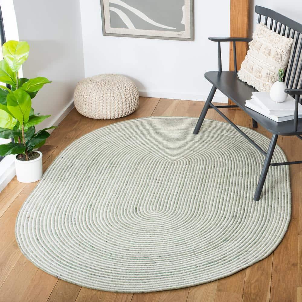 Braided BRD905 Hand Woven Area Rug - Green/Ivory - 6'x9' Oval - Safavieh.