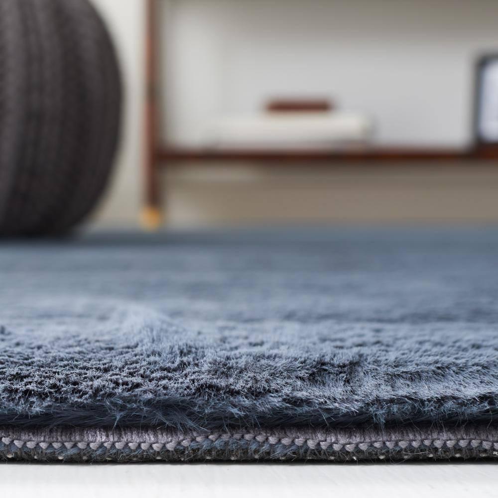 Caitlynn Dark Gray Area Rug