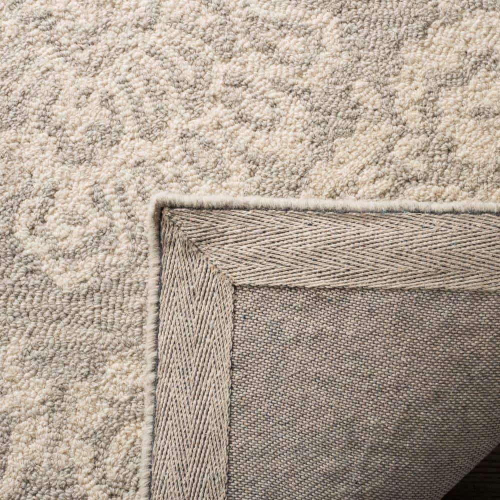 SAFAVIEH Blossom Travis Geometric Wool Area Rug, Silver/Ivory, 9' x 12'