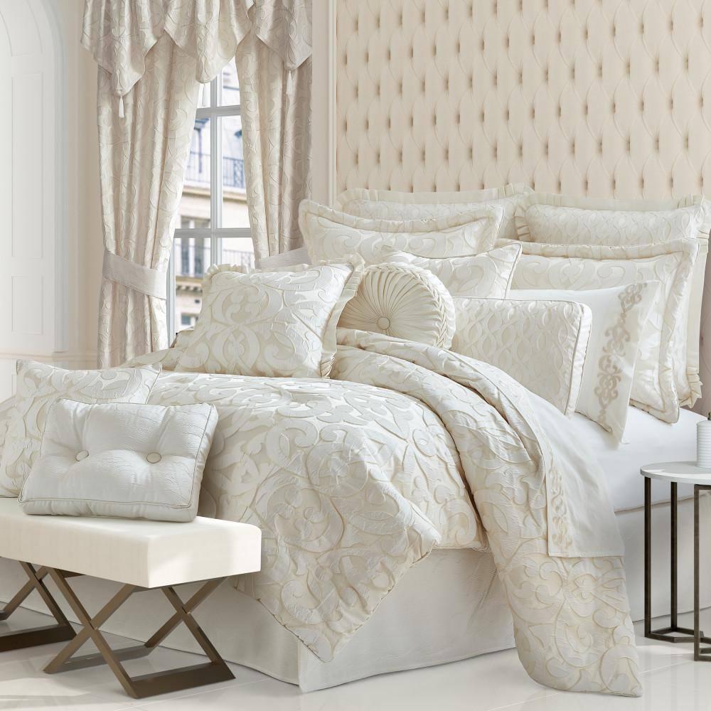 Five Queens Court La Grande Ivory Comforter Set