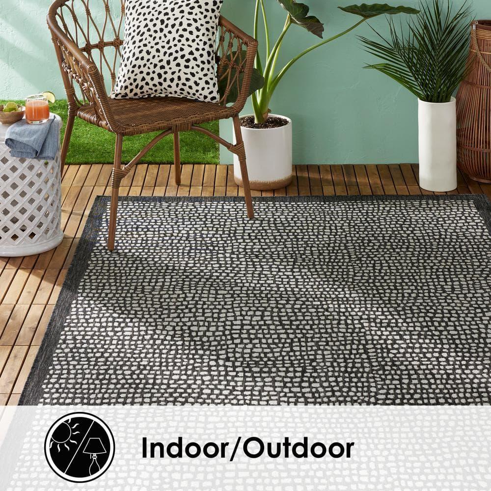 TOMMY BAHAMA Marlin Transitional Indoor/Outdoor Area Rug, Black