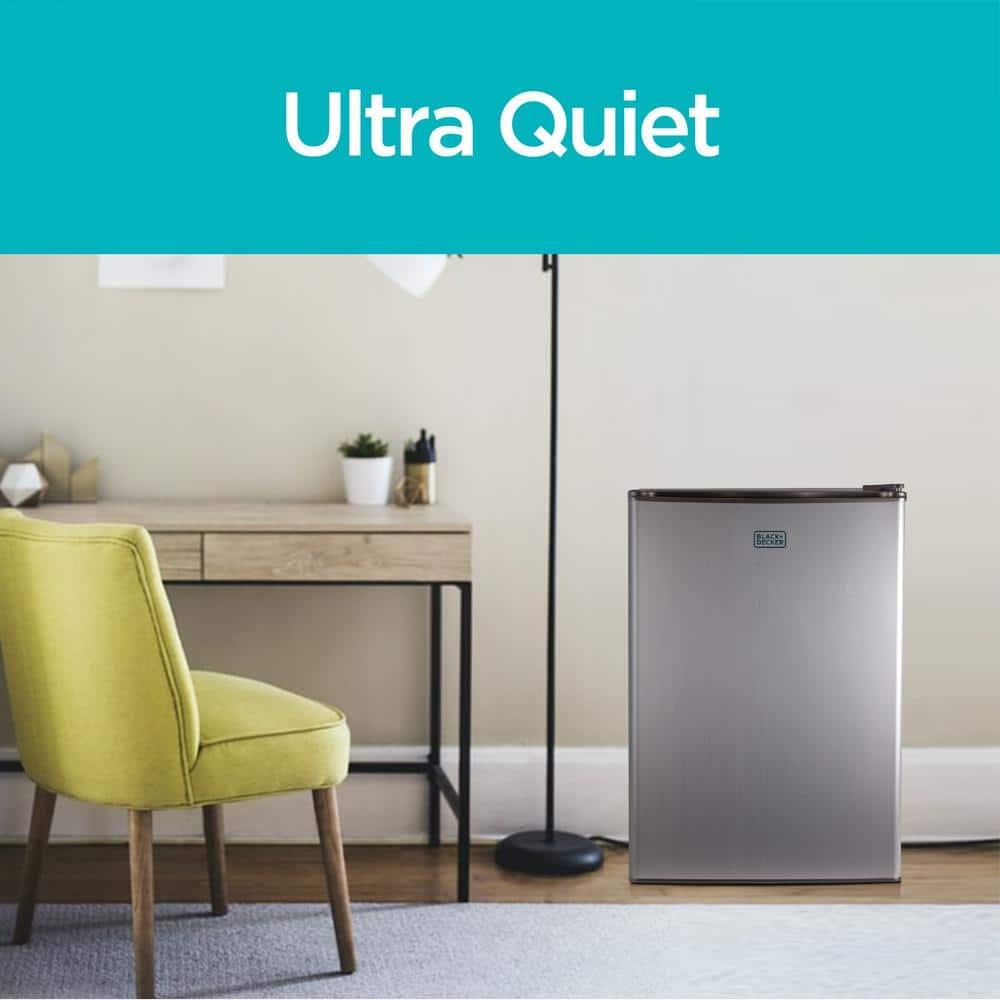 BLACK+DECKER 3.2 cu. ft. Freestanding Mini Fridge with Freezer