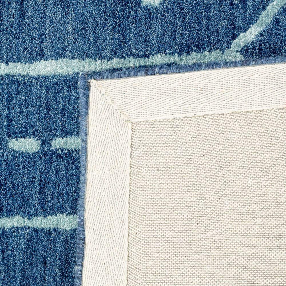 SAFAVIEH Himalaya Darin Geometric Wool Runner Rug, Navy/Silver, 2'3" x 16'