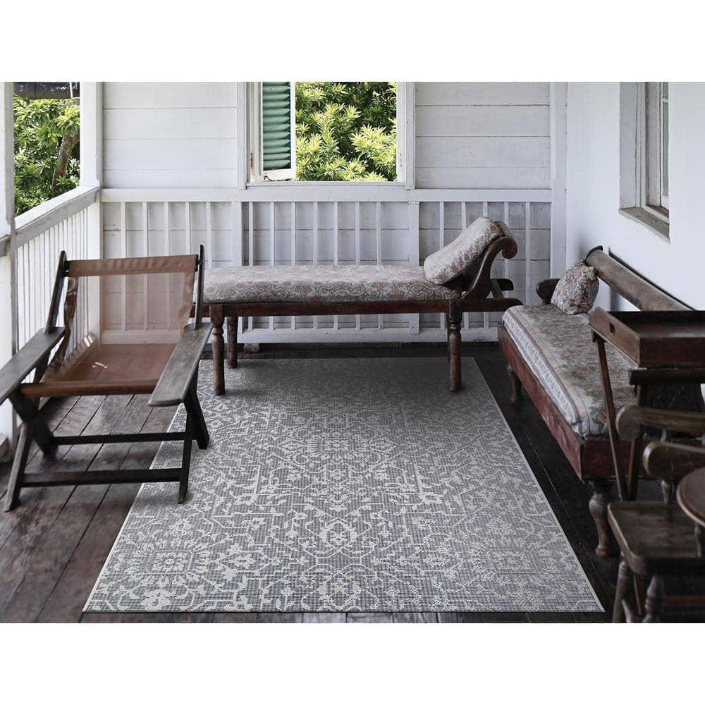 Couristan Monte Carlo Palmette Indoor/Outdoor Area Rug, 3'9" x 5'5", Grey-Ivory
