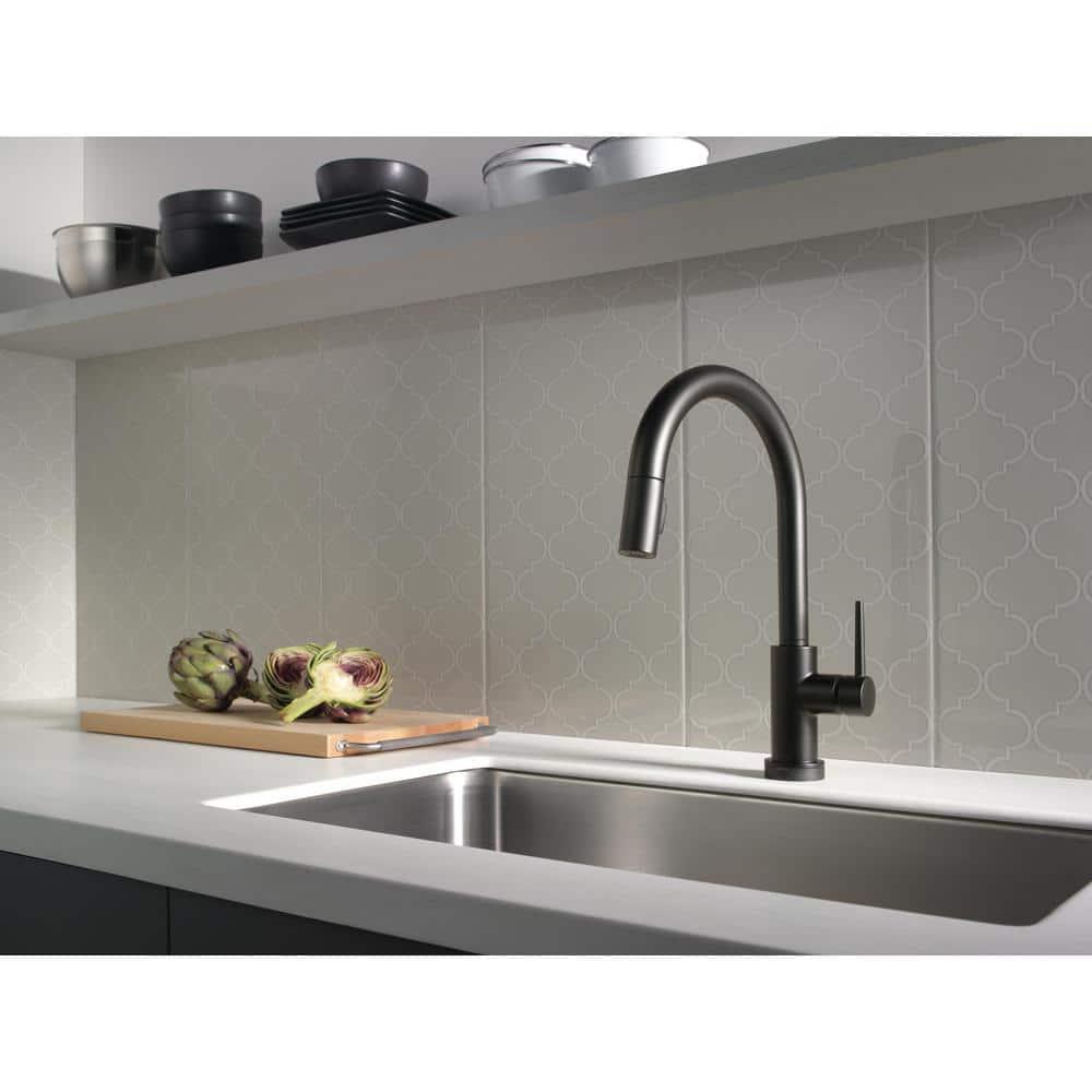 Trinsic Pull Down Sprayer Touch and Voice Control Kitchen Sink Faucet, Touch Control Kitchen Faucet