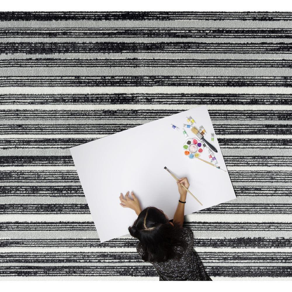 Everwash Treasure Striped Modern Machine Washable Area Rug, Light Grey/Charcoal Grey, 6'6"x9'2"
