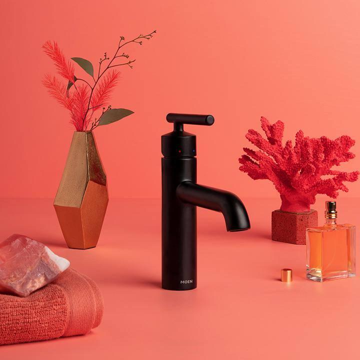 Gibson Single Hole Bathroom Faucet with Drain Assembly