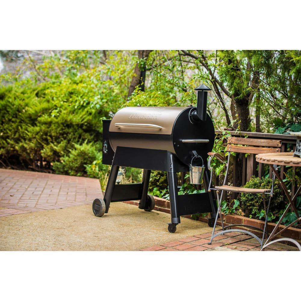 Traeger Pellet Grills Pro 34 Wood Pellet Grill and Smoker - Bronze