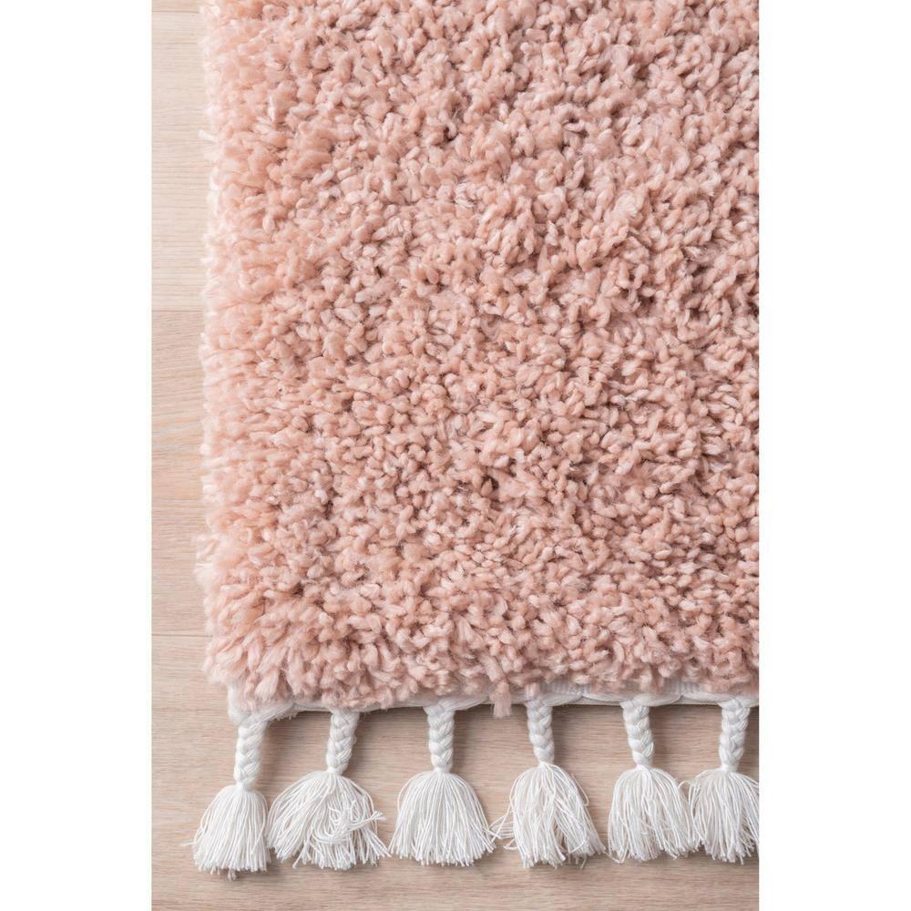 Nuloom Neva Solid 4x6 Shag Indoor Area Rug for Living Room Bedroom Dining Room Nursery, Blush/Ivory