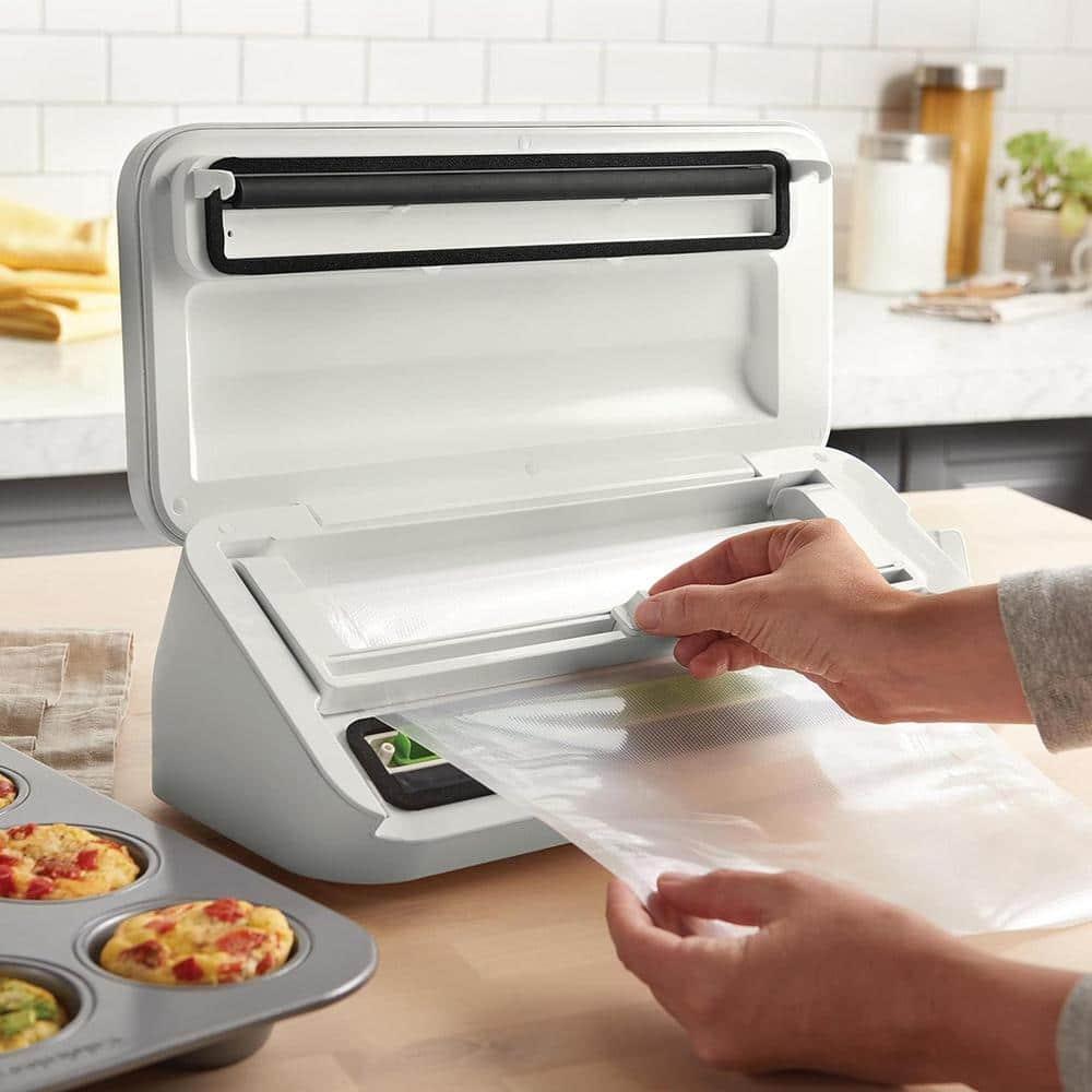 FoodSaver Vacuum Sealer Machine for Airtight Food Storage and Sous Vide (Without Box)